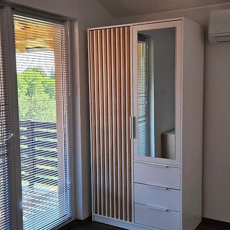 Apartman M&M Duga Resa Eksteriør bilde